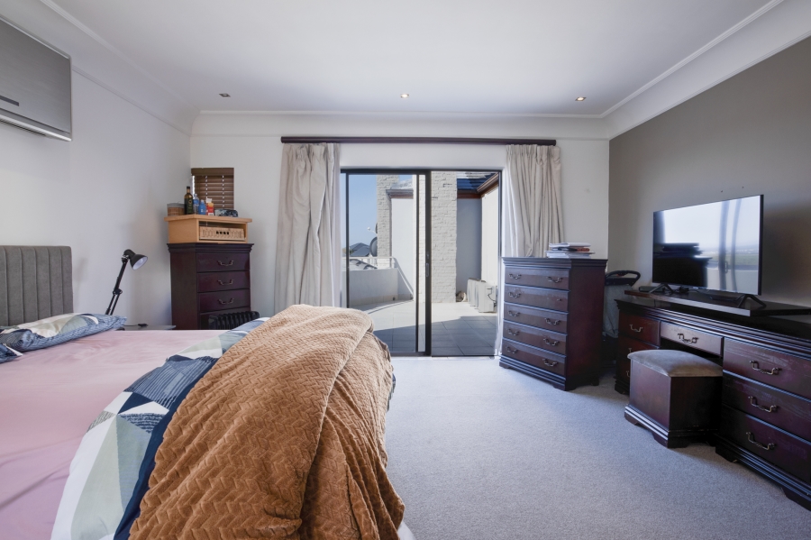 5 Bedroom Property for Sale in Big Bay Western Cape